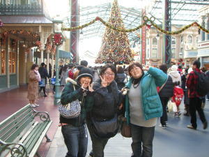 さすが土曜日人が多いこと!